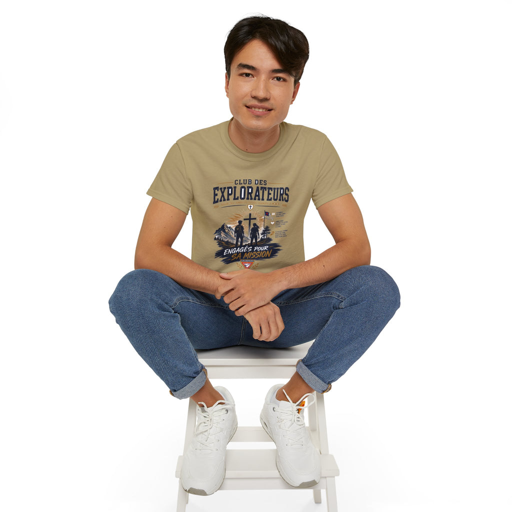 Explorateurs engagés dans leur mission T-shirt | Croix chrétienne silhouette, design d’insigne de foi