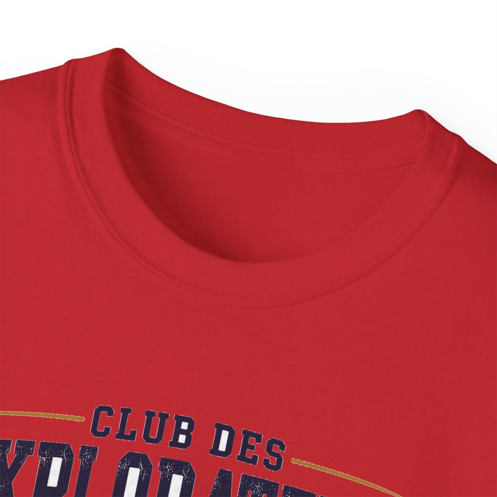 Explorateurs engagés dans leur mission T-shirt | Croix chrétienne silhouette, design d’insigne de foi