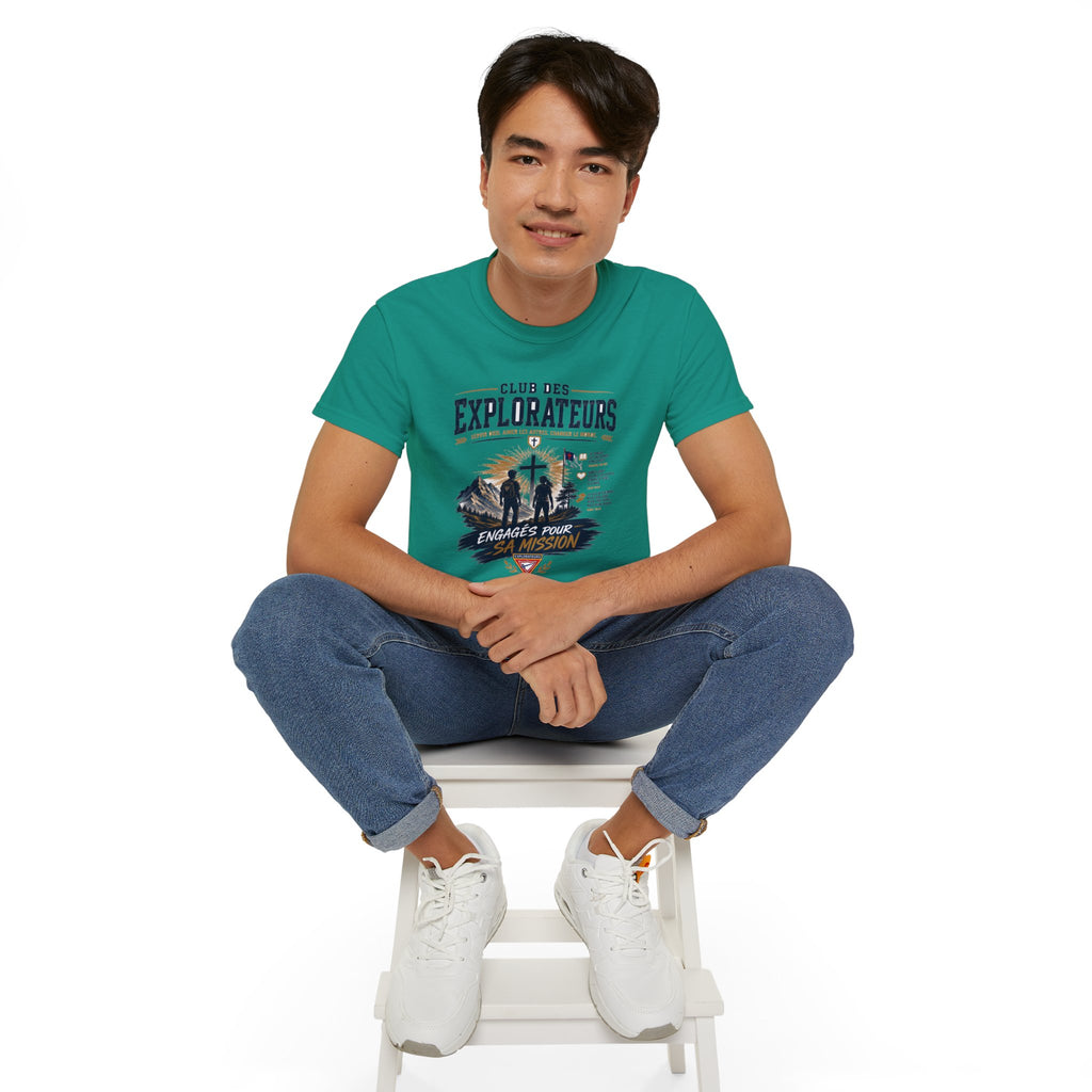 Explorateurs engagés dans leur mission T-shirt | Croix chrétienne silhouette, design d’insigne de foi