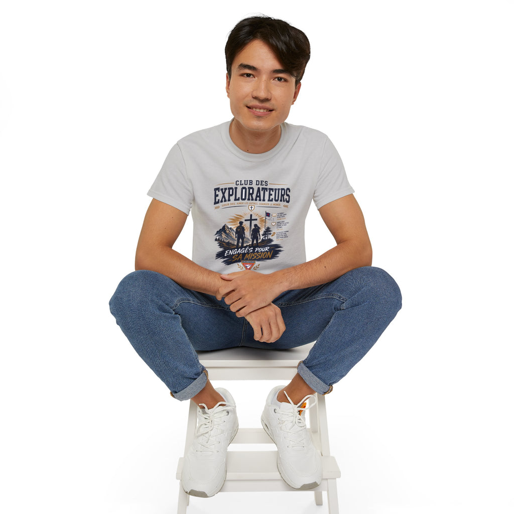 Explorateurs engagés dans leur mission T-shirt | Croix chrétienne silhouette, design d’insigne de foi