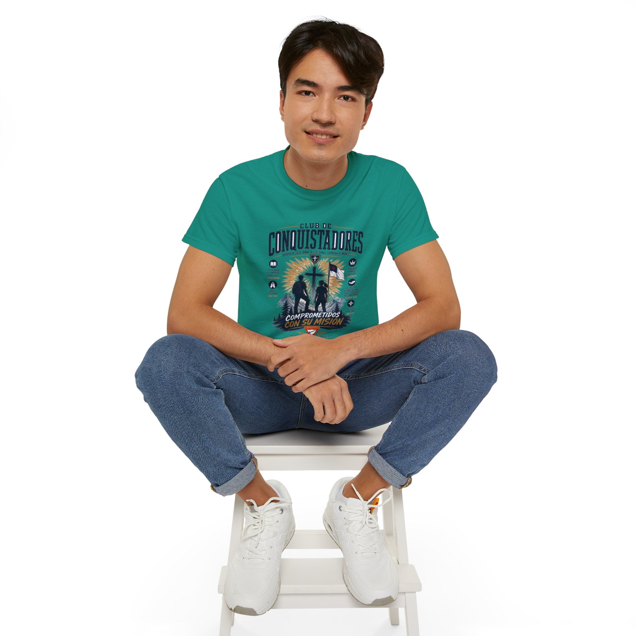 Conquistadores comprometido con su misión T-Shirt | Silueta de cruz cristiana, diseño de insignia de fe